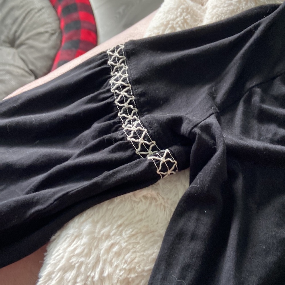 Ladies light blouse - Picture 6 of 6